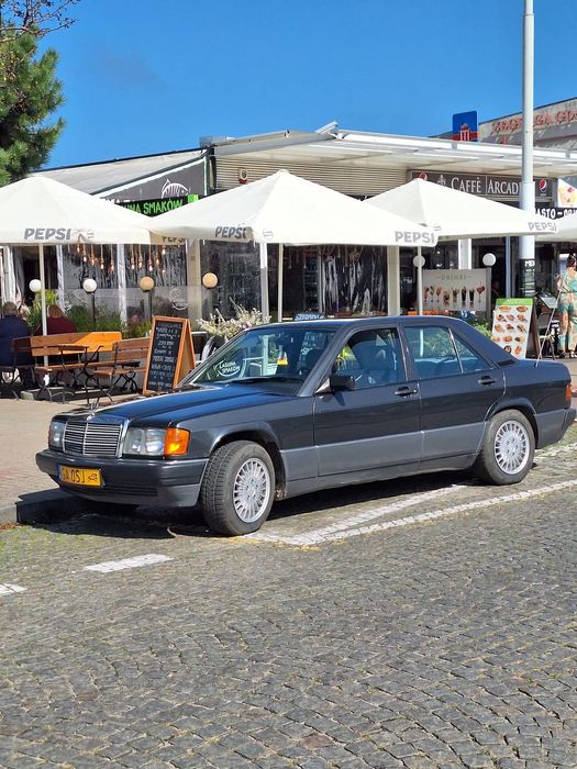 Mercedes-Benz Seria 190