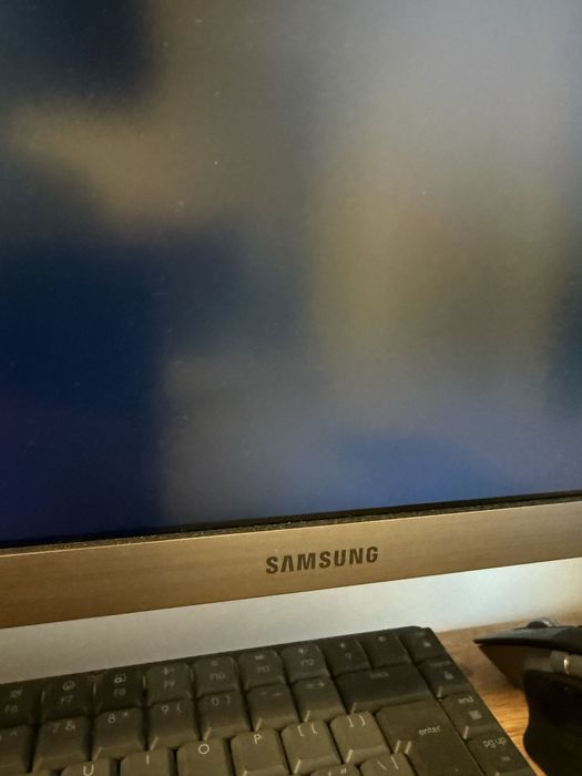 Samsung U28R550UQR 28” 4K UHD IPS monitor