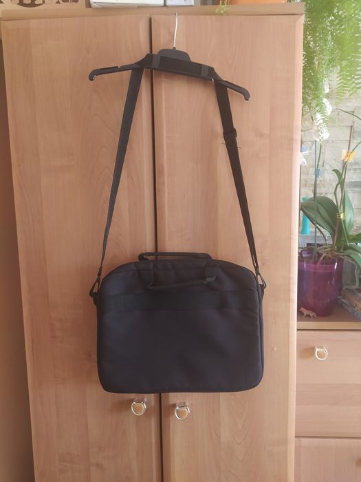 Torba na ramię do pracy na laptopa Case Logic