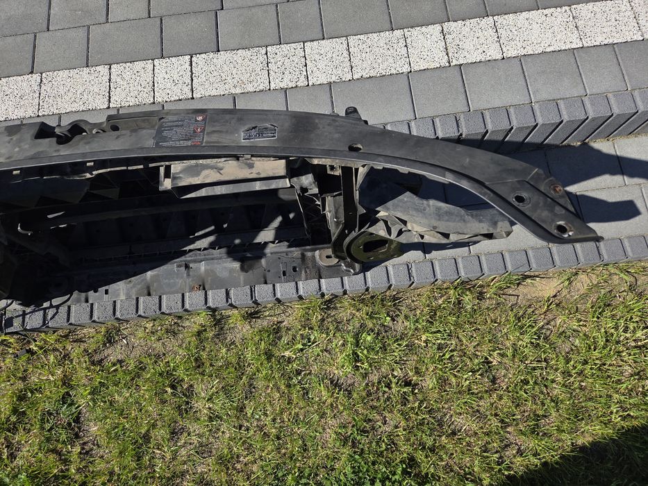 Wzmocnienie czolowe pas vw touran lift