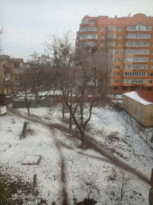 Продам 3 кімнатну квартиру Зигіна. код 4033