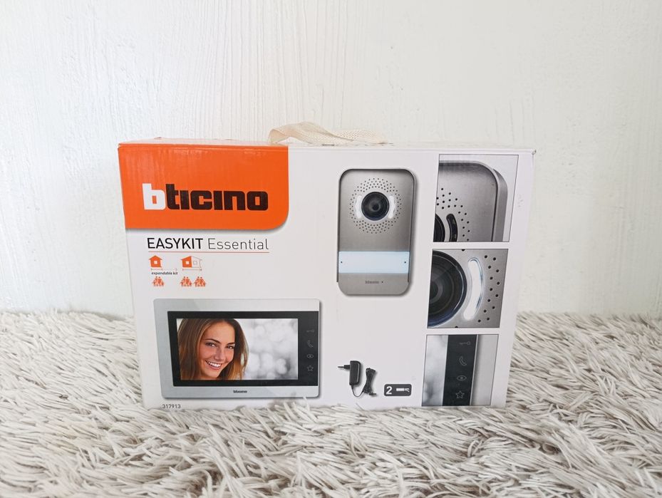 Wideoofon, domofon BTicino Easykit Essential 317913 7” 2-przewodowy nowy