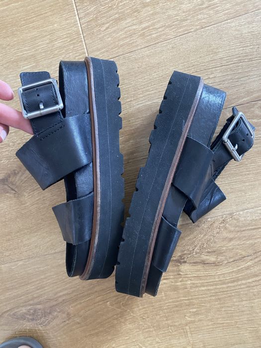 Clarks 37,5 czarne damskie sandały skóra naturalna