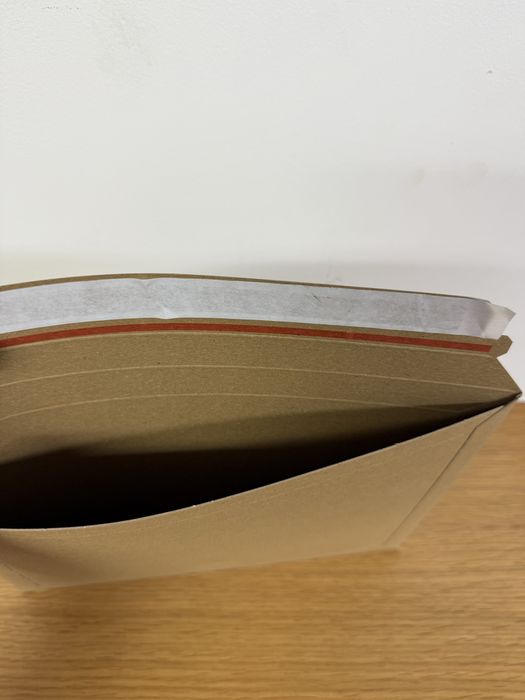 58un Envelopes de cartão castanho 21,5cm x 27cm