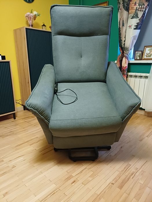 Fotel rozkładany elektycznie