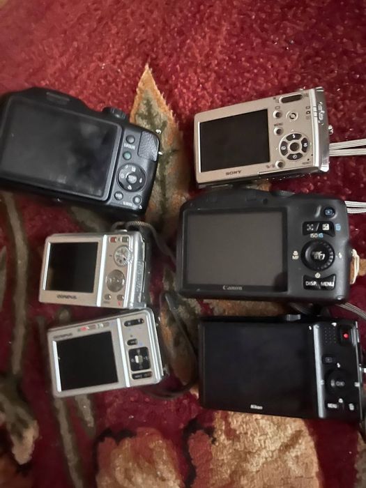 Продам фотоапарати стан невідомий