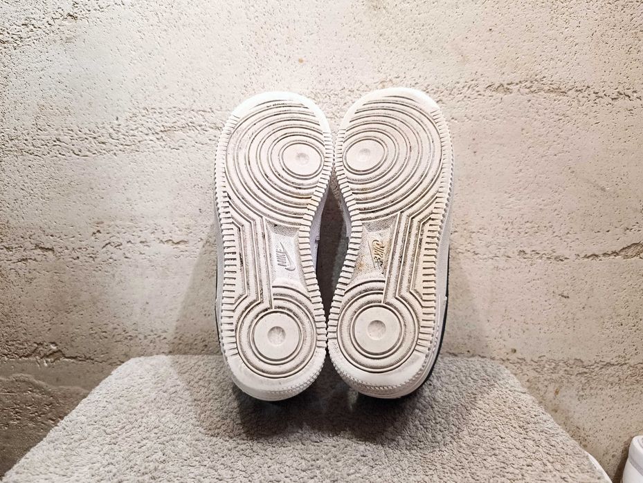 NIKE AIR FORCE 1 LOW r.39 skóra białe stan bardzo dobry