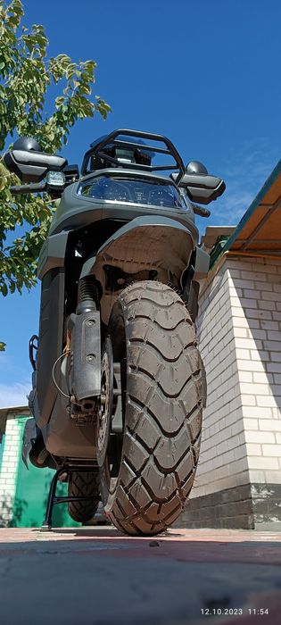 Продам макси скутер