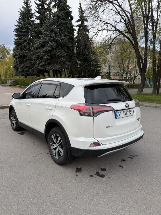 Продаж Toyota RAV4 2016 2.2 diesel механіка