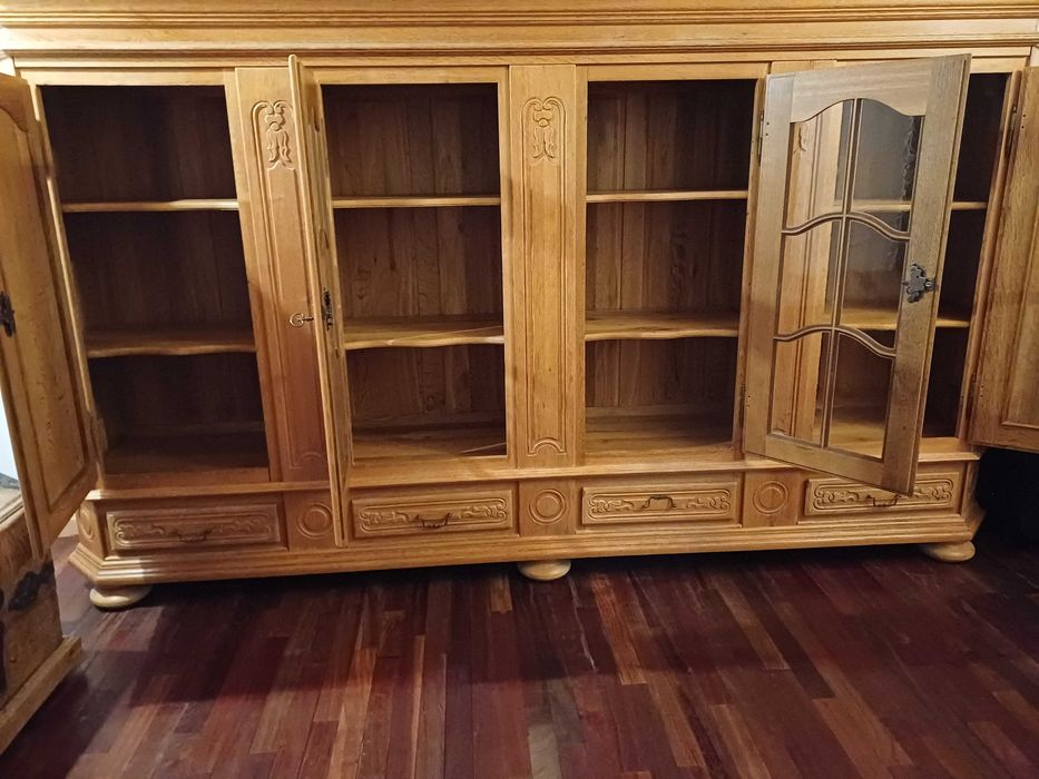 Szafa z dębu belgijskiego