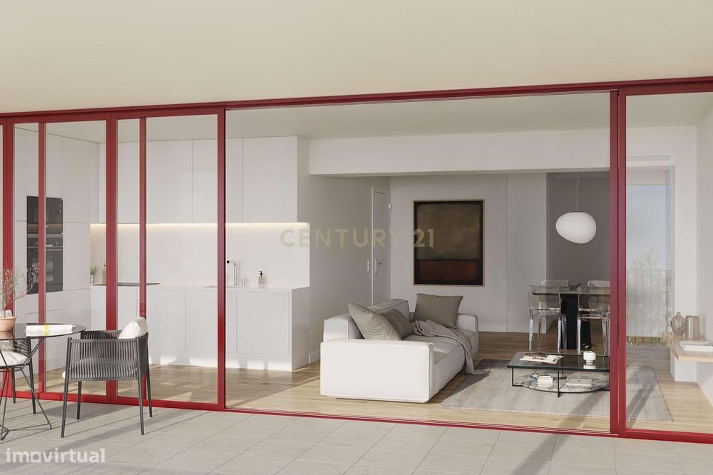 T2 Apartment with Balcony in Graça | New Construction