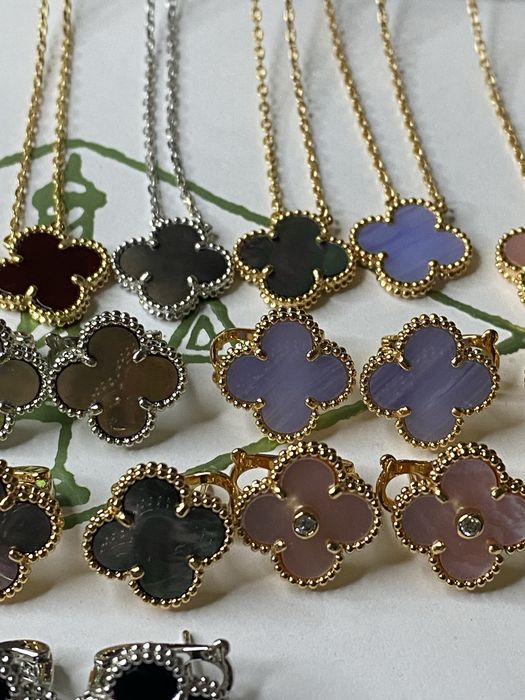 Комплект серьги и подвеска van cleef, vca , конюшина, ван клиф