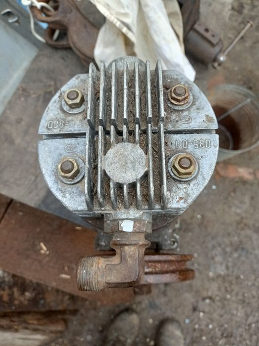 Компресор ІФА робочий