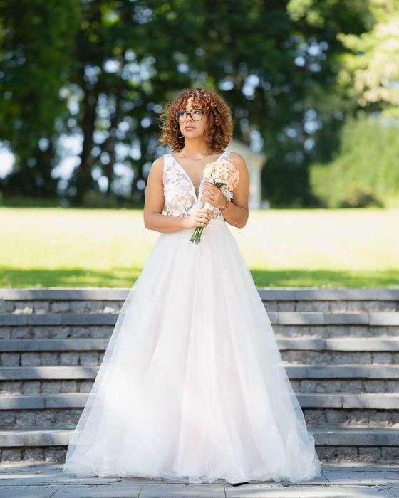 Suknia ślubna -wyprzedaż