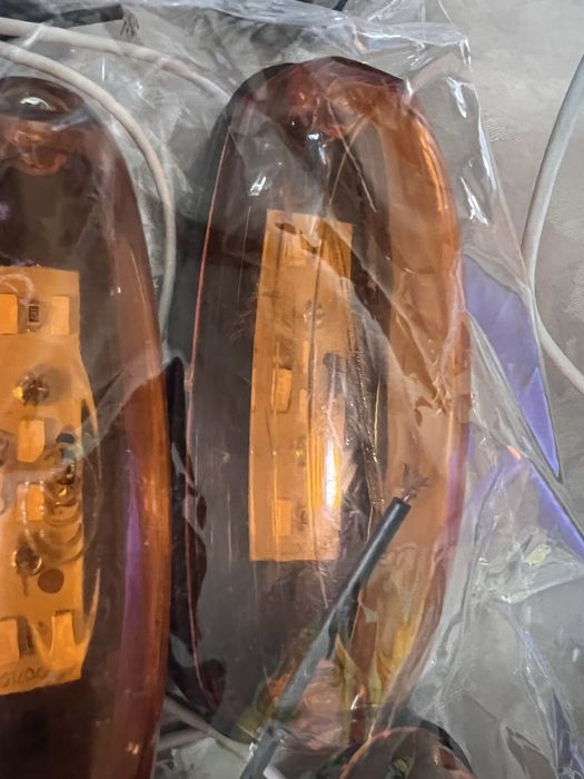 Luzes para automovel matricula e presenca