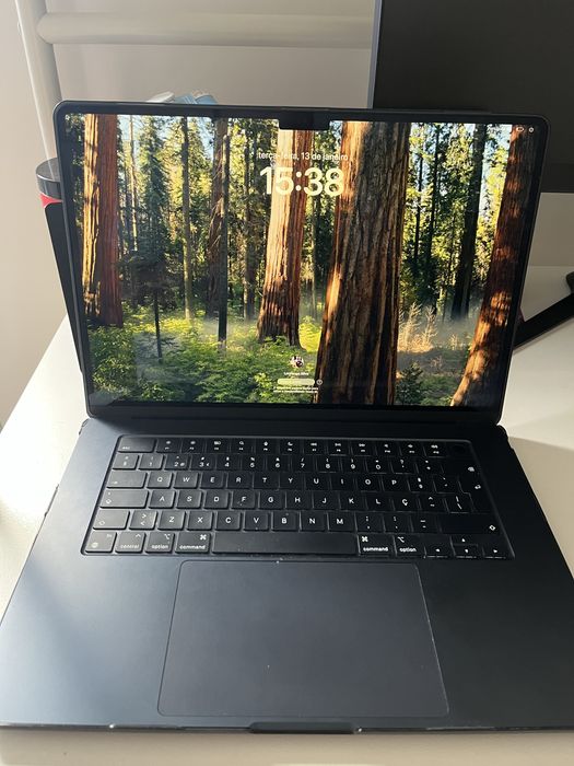 Macbook Air 15” 2024