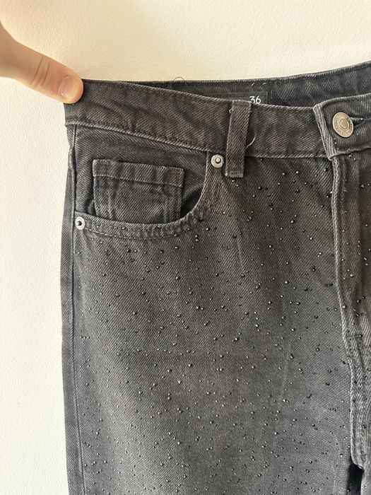 Jeansy damskie STRADIVARIUS