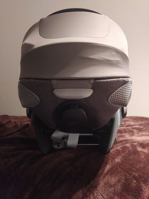 Ovo de bebé  em ótimo estado