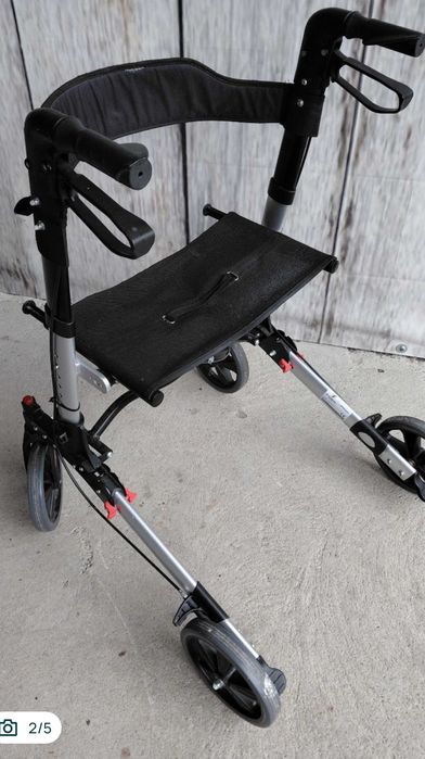 Chodzik składany z koszykiem z przodu (skladany)