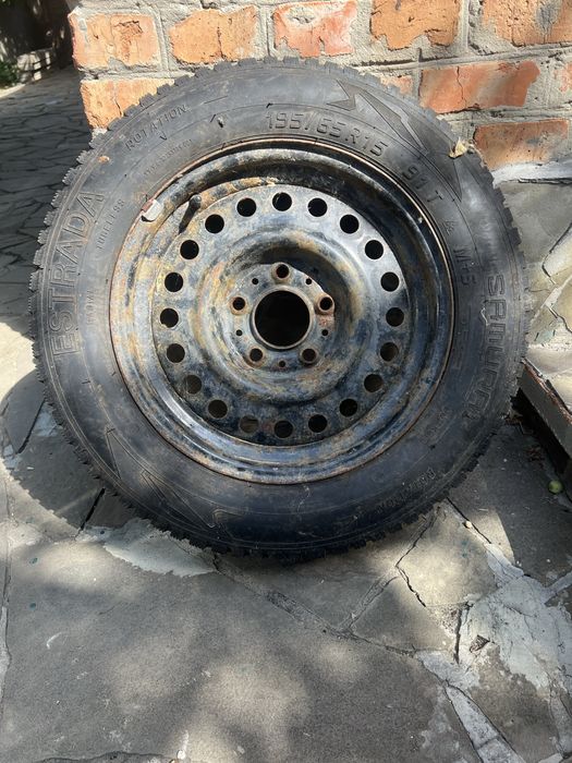 Продам запаску на бмв е34 5/120