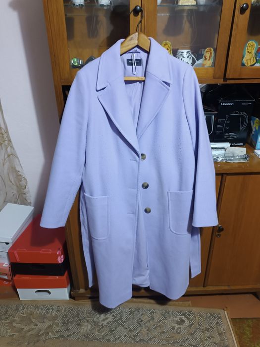 Жіноче драпове пальто