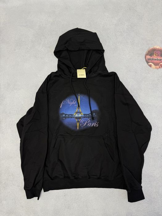 худи Vetements  1 Night in Paris 2025