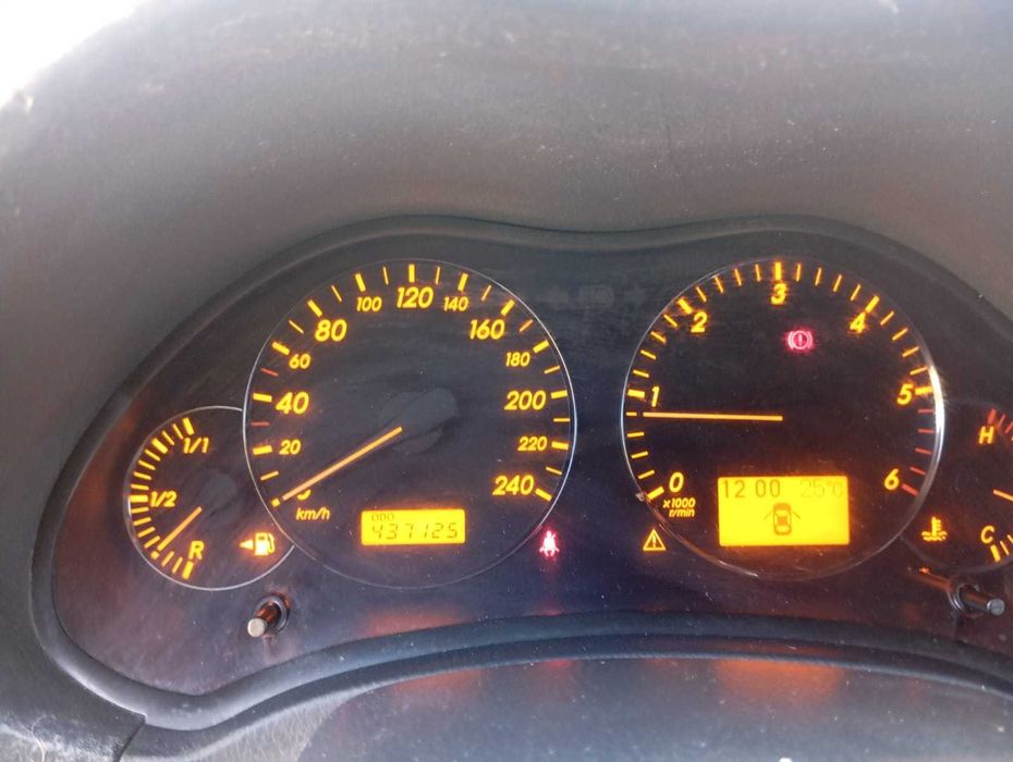 Toyota Avensis SW 2.0 D 4D - 08 — photo 3
