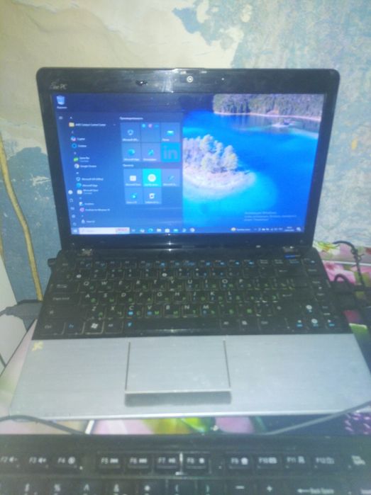 Продаю нетук Asus