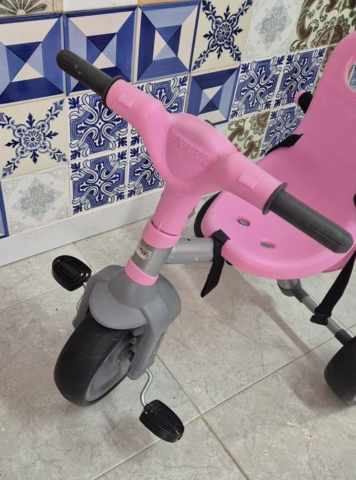 Triciclo progressivo de criança  Feber