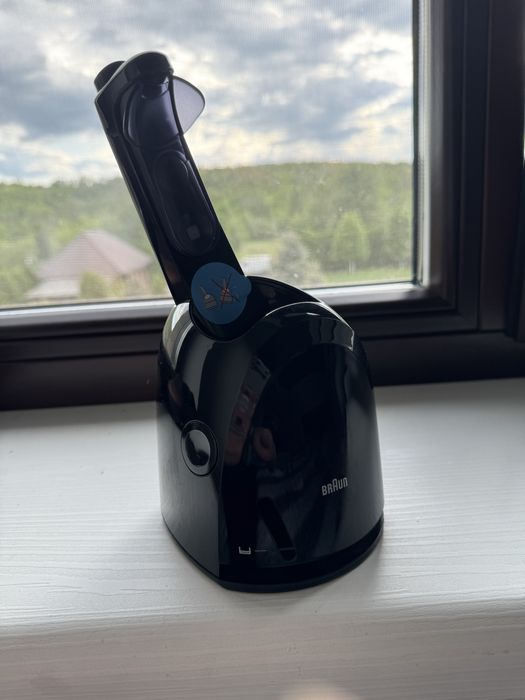 Очисна станція для електробритви Braun 3050cc