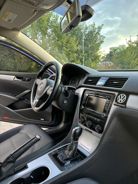 Volkswagen Passat 2012рік, 2.5газ/бензин
