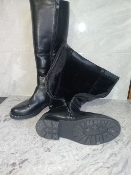 Продам сапоги женские