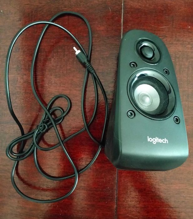 Colunas 5.1 Logitech Z506