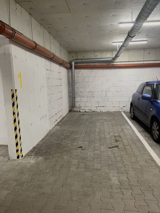 Miejsce parkingowe Pomorska 107A