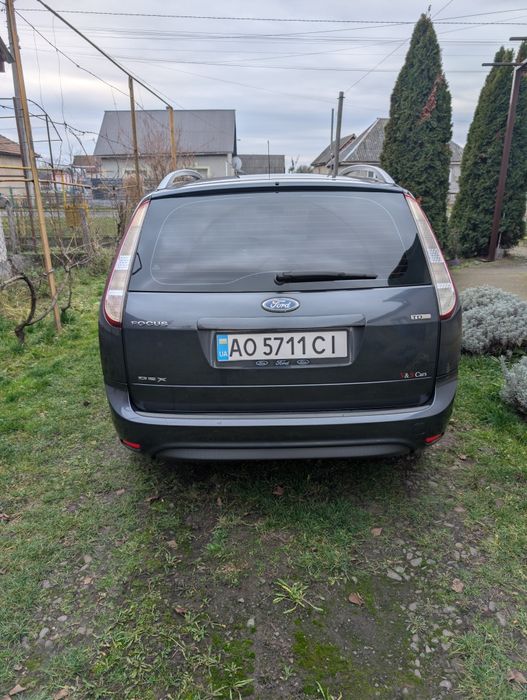 Форд фокус 2 2009 року.