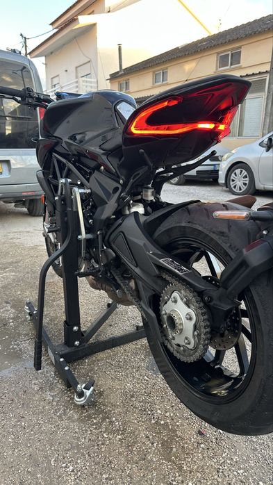 MV Agusta Dragster 800r 2025