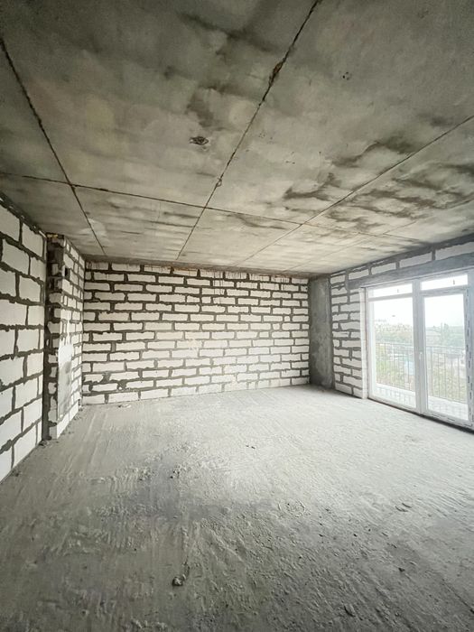 В Продажу 3 к к в Клубному Домі  в Новобудові