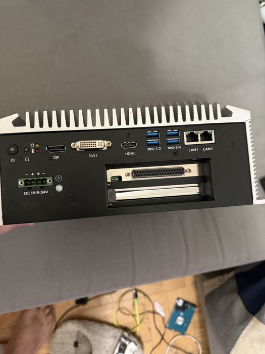 PC Industrial Advantech ARK-3500 Fanless