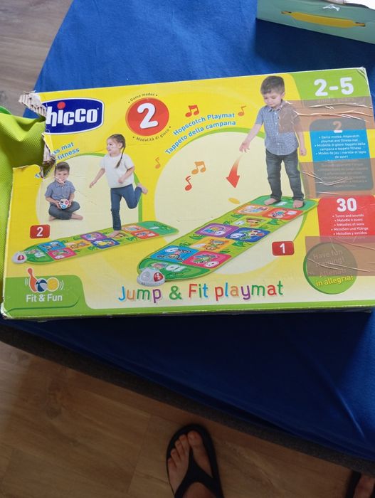 Chicco mata do gry w klasy