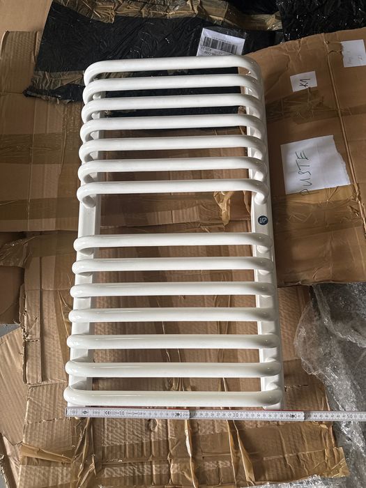 Nowy grzejnik łazienkowy Instalprojekt