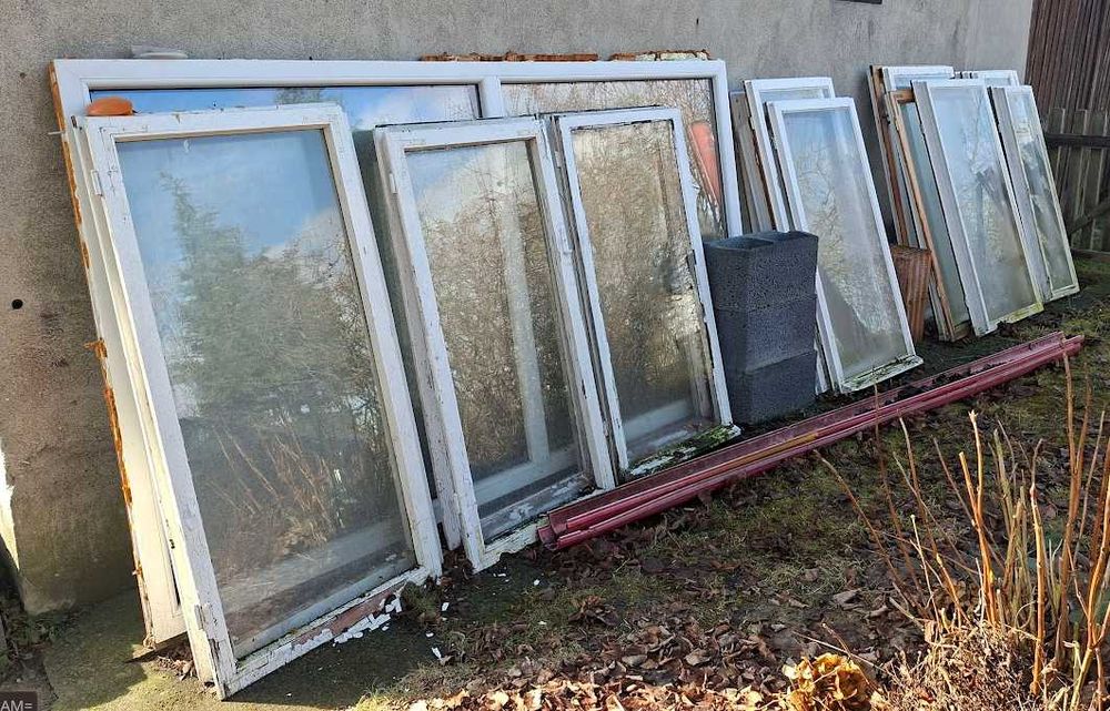 Stare okna drewniane oddam