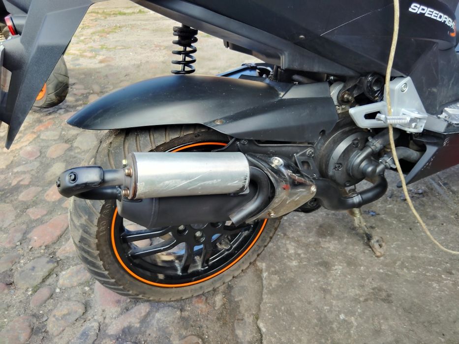 Peugeot Speedfight3 Rama Owiewki lampy koła licznik śiedzenie gażnik