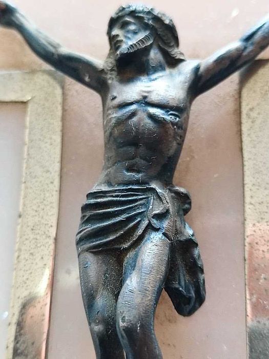 Cristo na cruz em alabastro Jesus crucificado