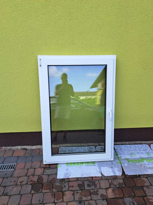 Okno używane 94x138 cm PVC 3 szybowe