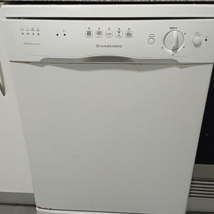 Máquina de Lavar Louça