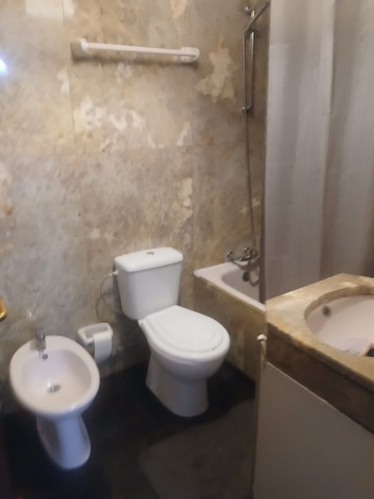 Quarto em Alfena – WC Suite – Disponível