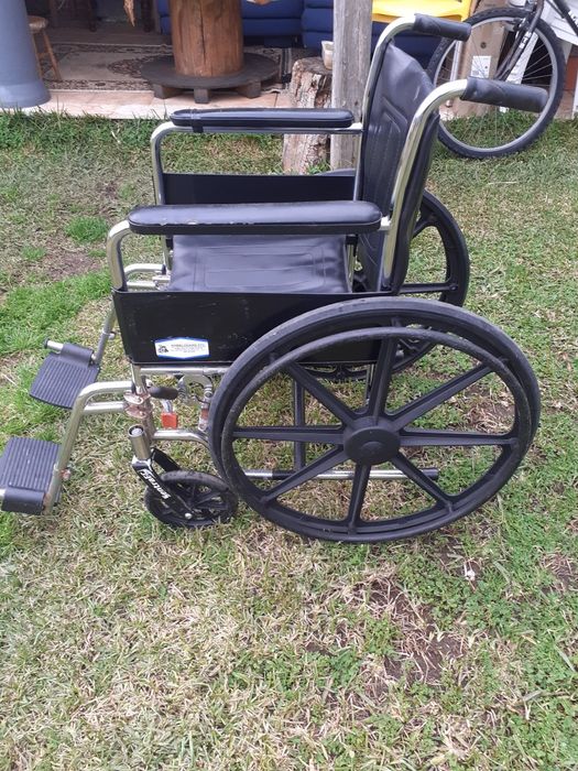 Cadeira rodas usada