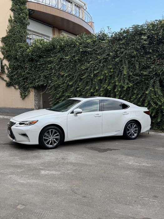 Lexus es 300h 2015