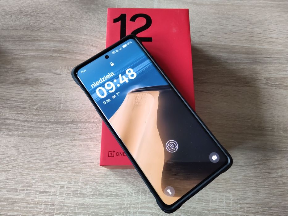 Oneplus 12 12/256 stan idealny gwarancja Komputronik etui Ringke szkło