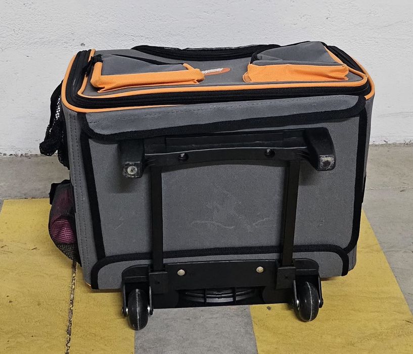 Porta animais  com rodas